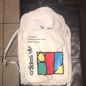 Adidas vintage backpack (rare to find) *negotiable
